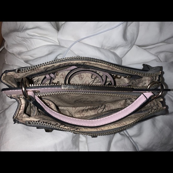 Guess Vintage Bag - Picture 7 of 11